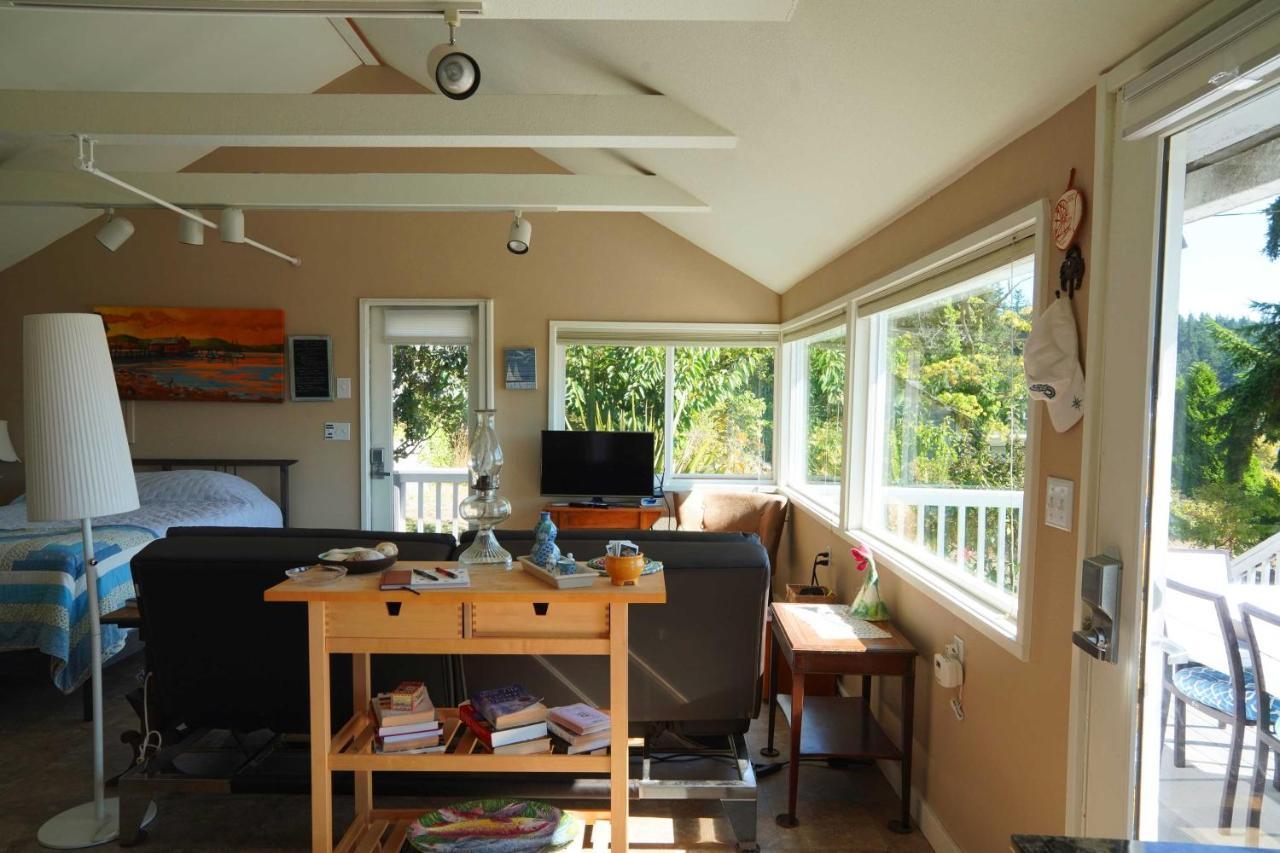Idyllic Waterfront Cottage With Beach And Sunset Views Port Townsend Dış mekan fotoğraf